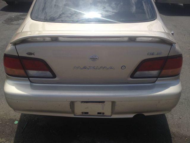 Nissan Maxima 1997 photo 4