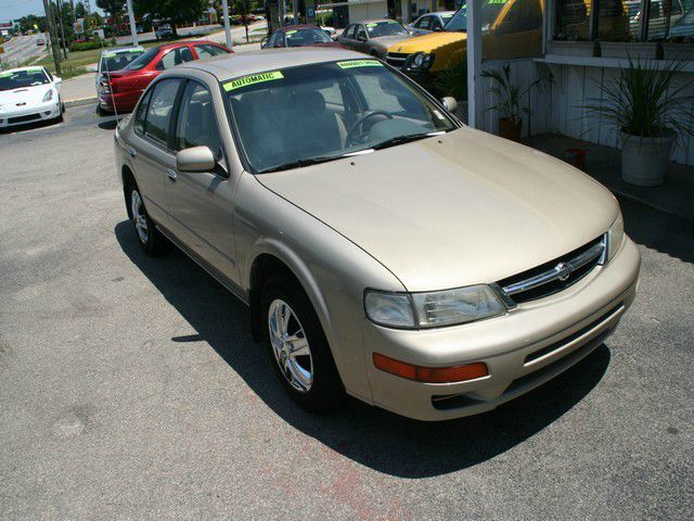 Nissan Maxima 1998 photo 3