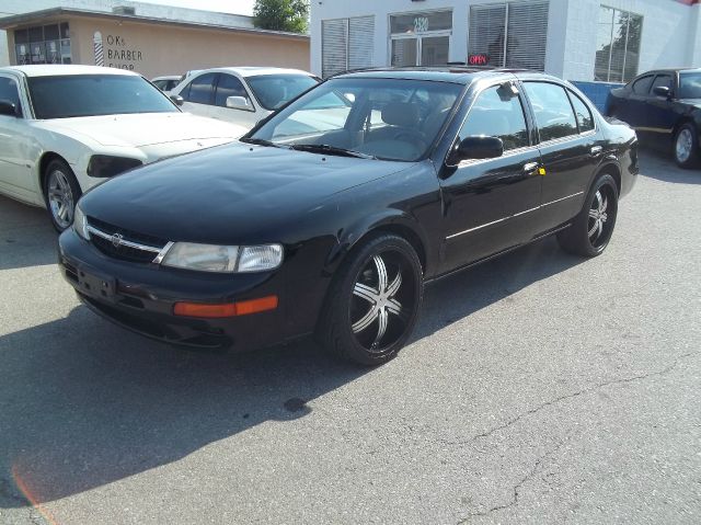 Nissan Maxima 1998 photo 3