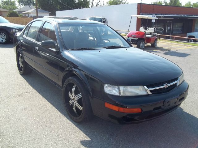 Nissan Maxima 1998 photo 4