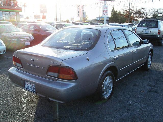 Nissan Maxima 1998 photo 4