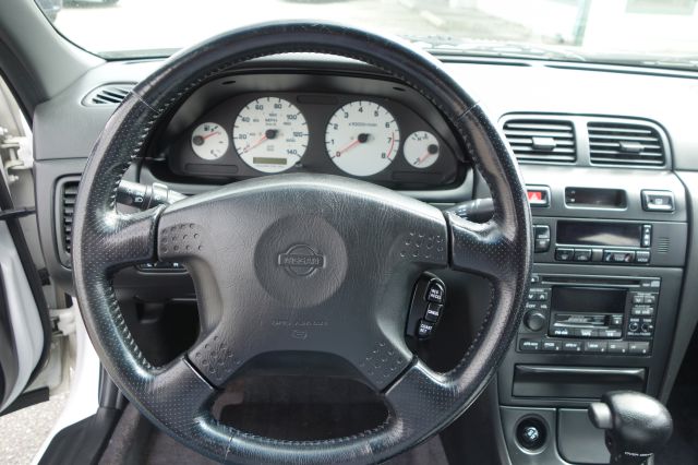 Nissan Maxima 1998 photo 6