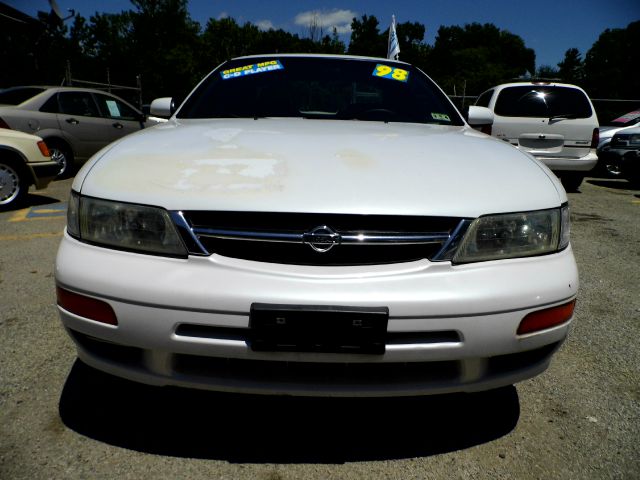 Nissan Maxima 1998 photo 19