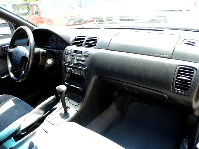 Nissan Maxima 1998 photo 7