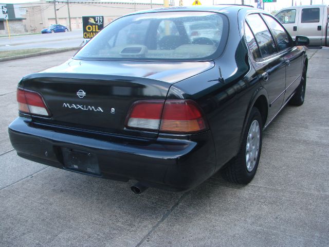 Nissan Maxima 1998 photo 4