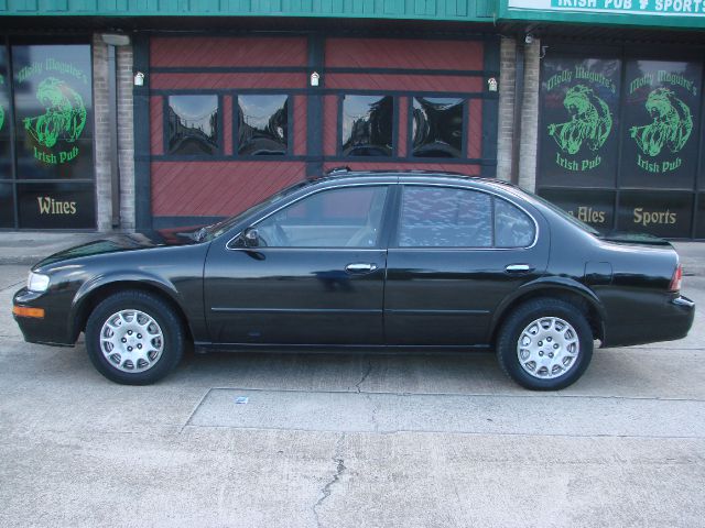 Nissan Maxima 1998 photo 8