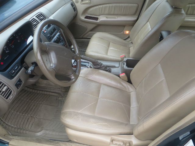 Nissan Maxima 1998 photo 3