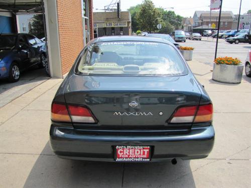 Nissan Maxima 1998 photo 2