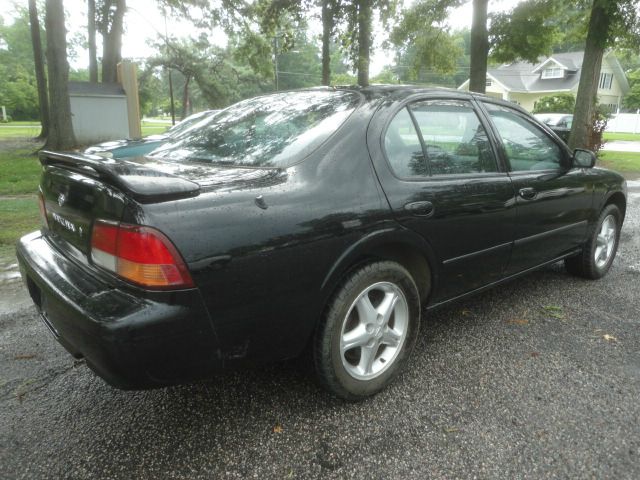 Nissan Maxima 1999 photo 7