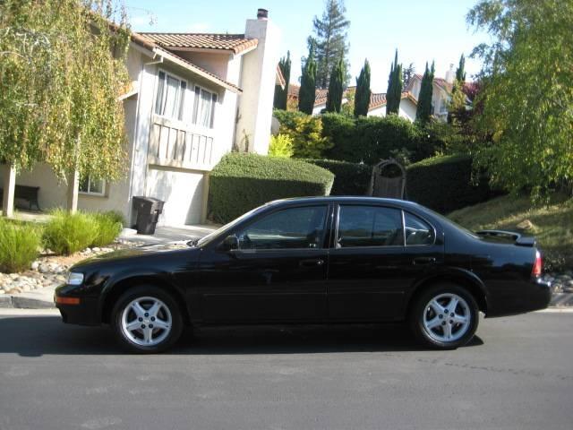 Nissan Maxima 3.0 Quattro Sedan