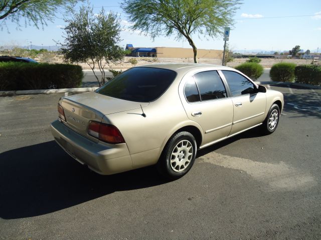 Nissan Maxima 1999 photo 25