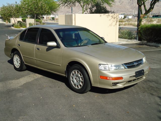 Nissan Maxima 1999 photo 6