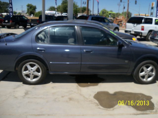 Nissan Maxima 1999 photo 2