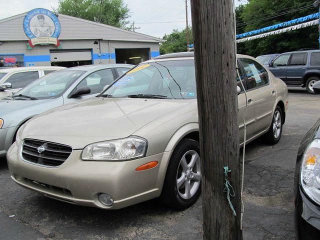 Nissan Maxima 3.0 Quattro Sedan