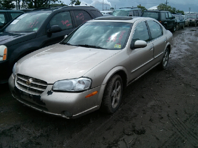 Nissan Maxima 2000 photo 3