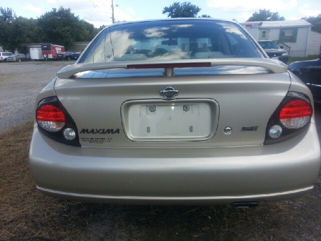 Nissan Maxima 2000 photo 4