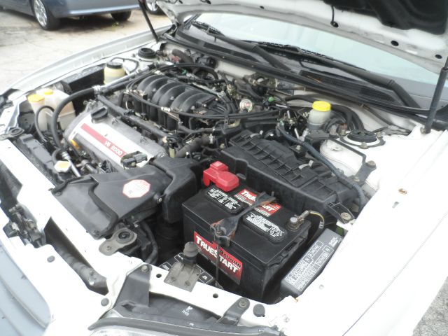 Nissan Maxima 2000 photo 15