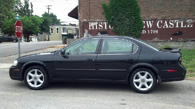 Nissan Maxima SE Sedan