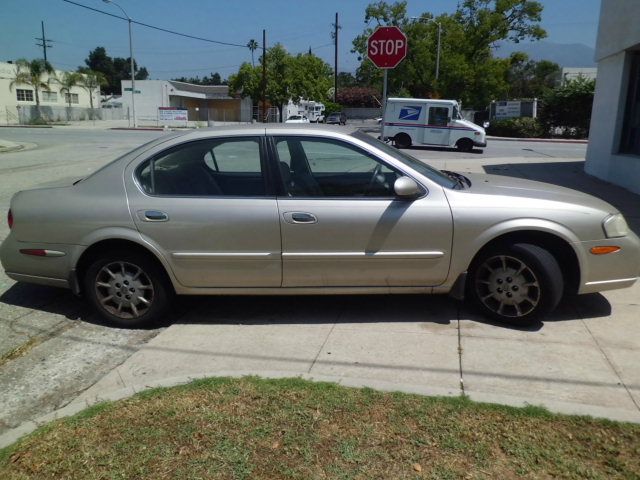 Nissan Maxima 2000 photo 8