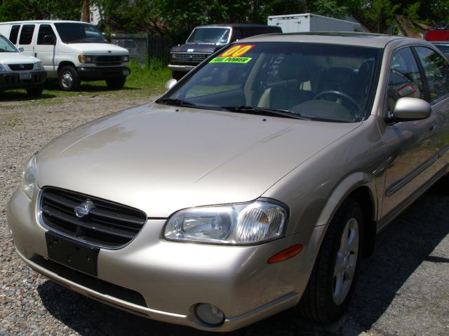 Nissan Maxima 2000 photo 4