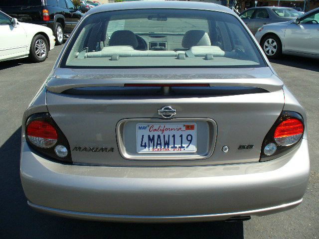 Nissan Maxima 2000 photo 10