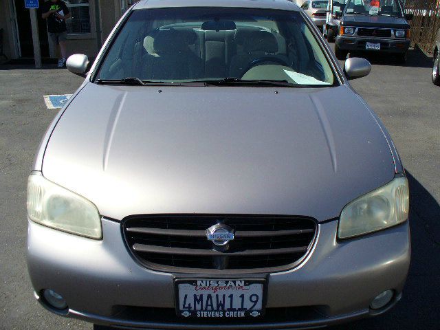 Nissan Maxima 2000 photo 4