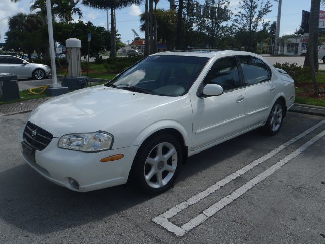 Nissan Maxima 2000 photo 4