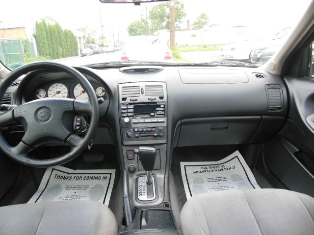 Nissan Maxima 2000 photo 5