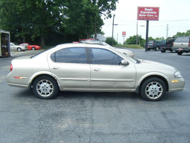 Nissan Maxima 6 Speed Transmision Sedan