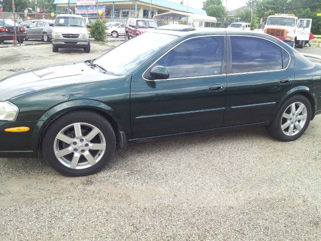 Nissan Maxima 2000 photo 3