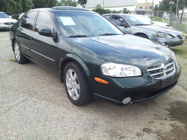 Nissan Maxima 2000 photo 4