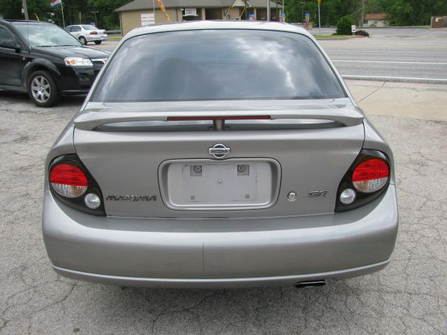 Nissan Maxima 2000 photo 6