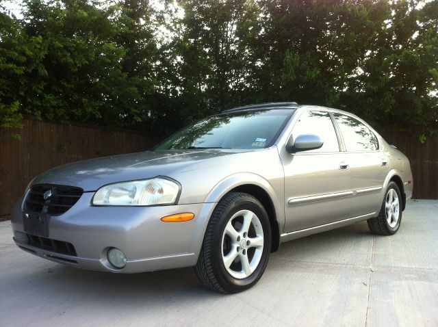 Nissan Maxima 2000 photo 3