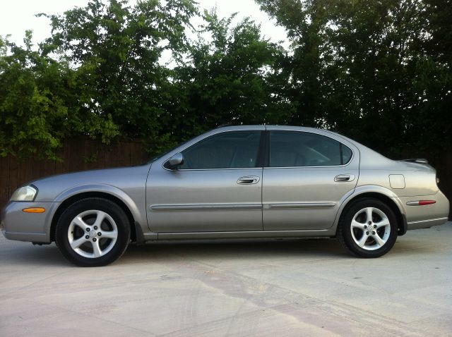 Nissan Maxima 2000 photo 8