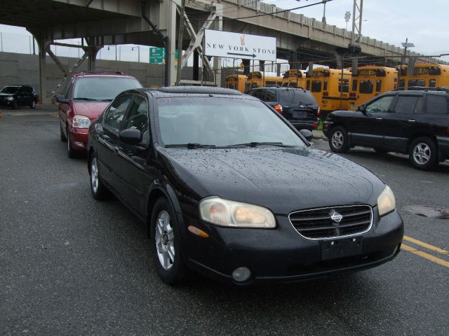 Nissan Maxima 3.0 Quattro Sedan