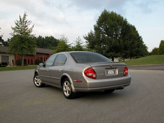 Nissan Maxima 2001 photo 1