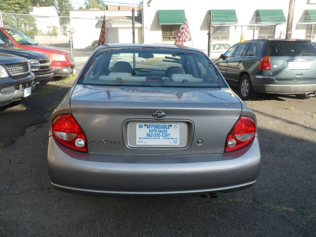 Nissan Maxima 6 Speed Transmision Sedan