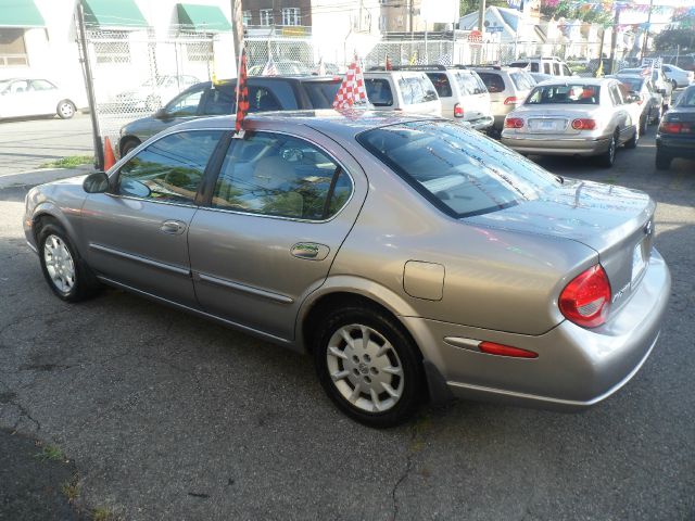 Nissan Maxima 2001 photo 1