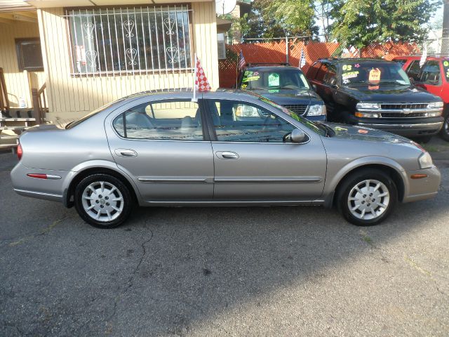 Nissan Maxima 2001 photo 2