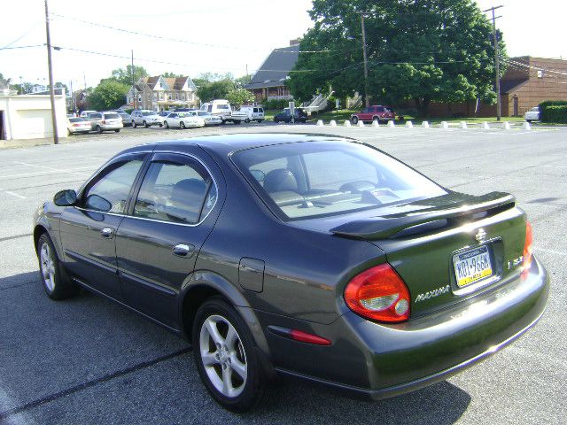 Nissan Maxima 2001 photo 1