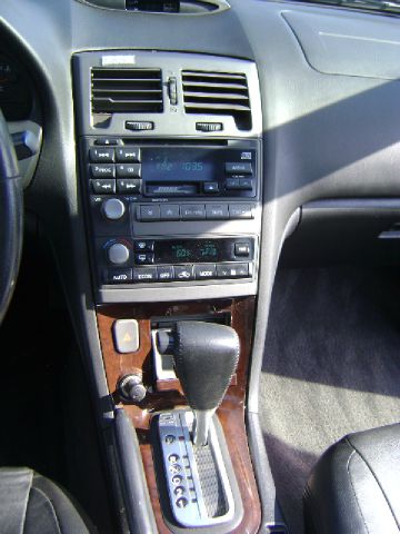 Nissan Maxima 2001 photo 12