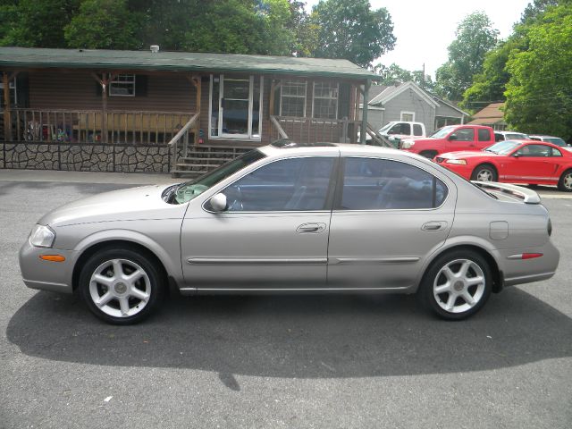 Nissan Maxima 2001 photo 2