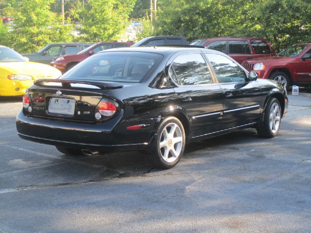 Nissan Maxima 2001 photo 1