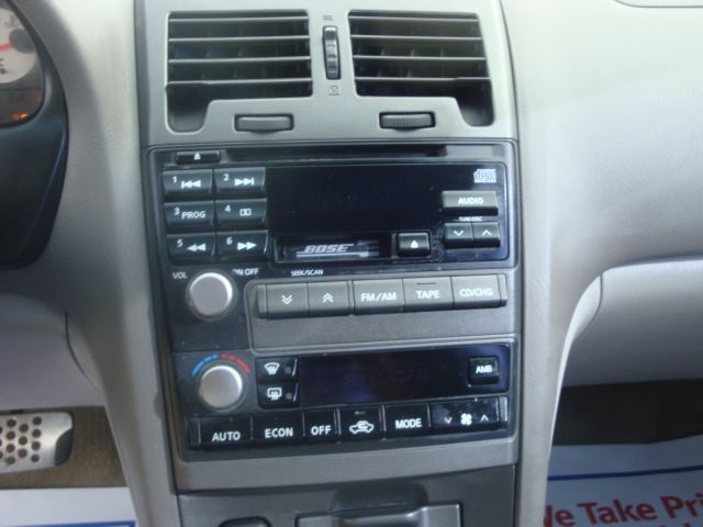 Nissan Maxima 2001 photo 31