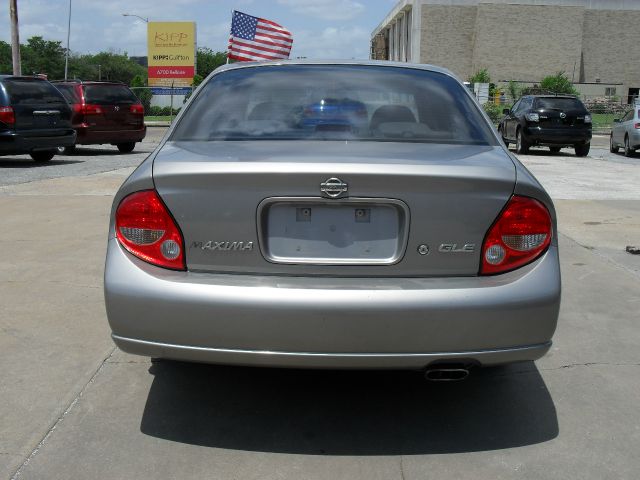 Nissan Maxima 2001 photo 2