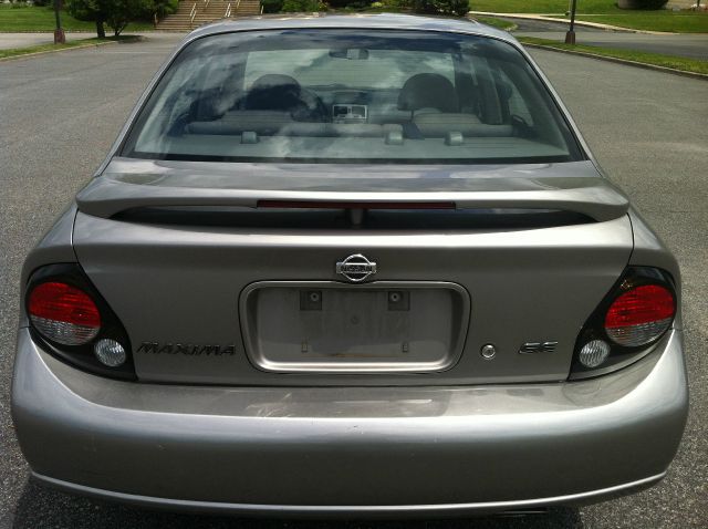 Nissan Maxima 2001 photo 1