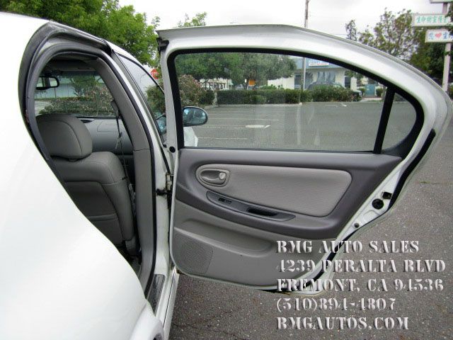 Nissan Maxima 2001 photo 9