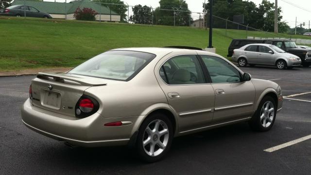 Nissan Maxima 2001 photo 2