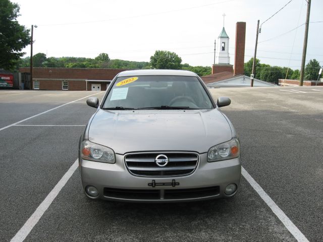 Nissan Maxima SE Sedan