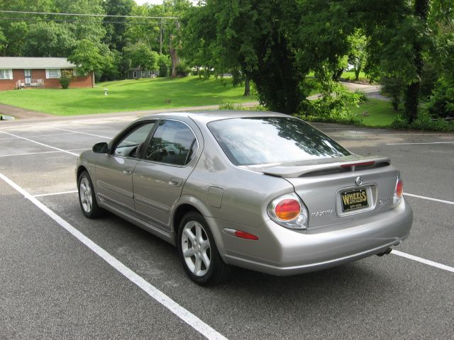 Nissan Maxima 2002 photo 1